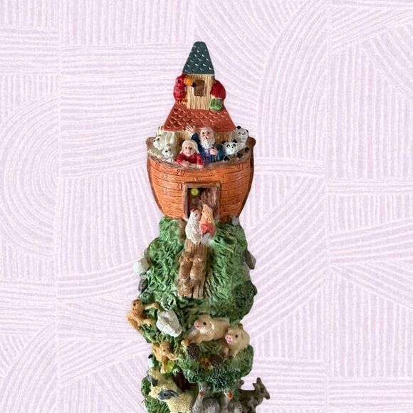 NOAH’S Ark Musical Tower With Lights - Picture 5 of 7